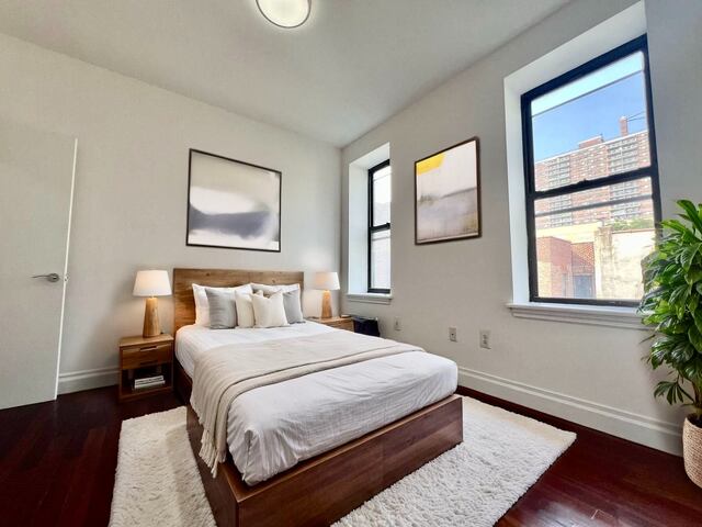 2-Bedroom at The Westbourne : 609 West 137th