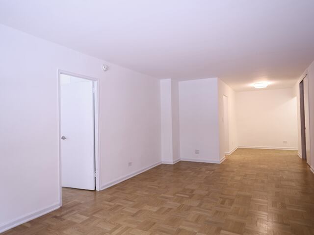 2-Bedroom at Lexington Towers