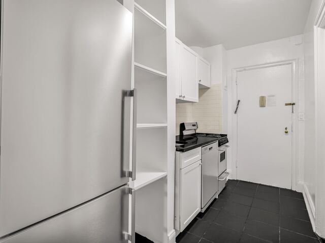 Studio at The Beaux Arts: 307 East 44th