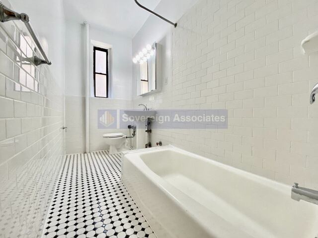 1-Bedroom at 12 Pinehurst Avenue