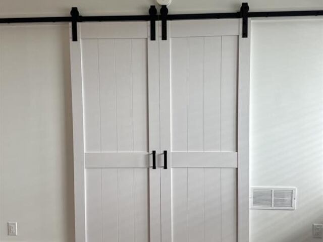 Studio at Parker Towers: 104-60 Queens Blvd