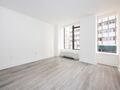 10 Hanover Square photo