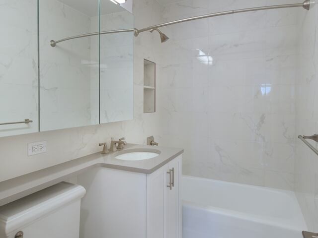 1-Bedroom at One Lincoln Plaza