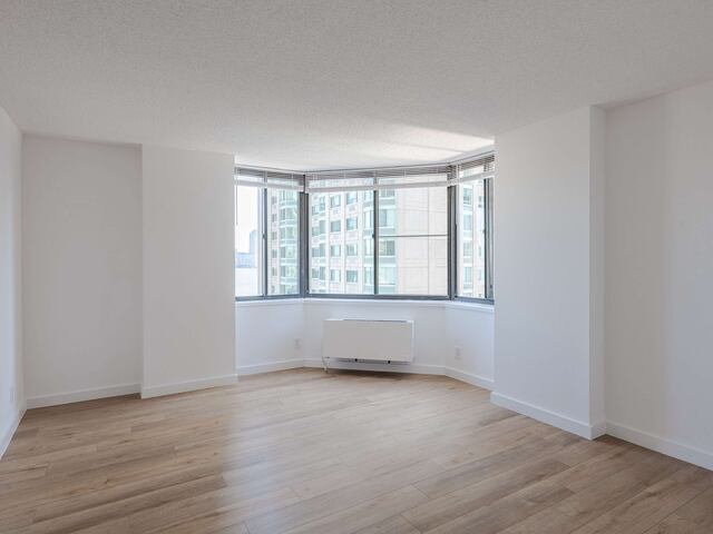 2-Bedroom at Newport: Waterside Square South