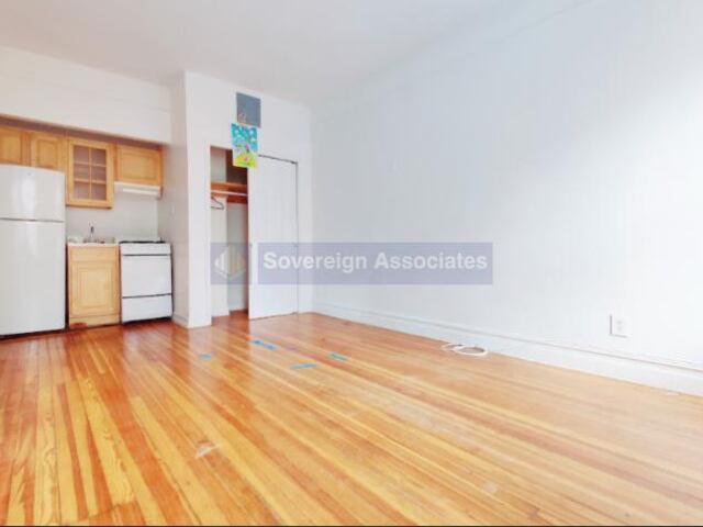 Studio at 936 West End Avenue