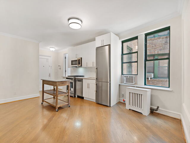 3-Bedroom at 226 East 70th Street