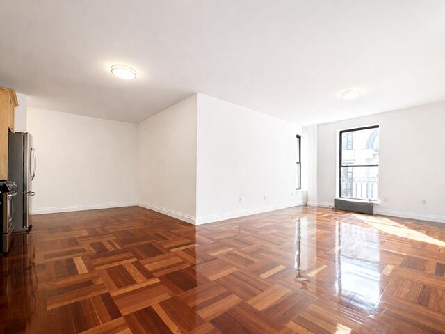 3-Bedroom at The Westbourne : 607 West 137th