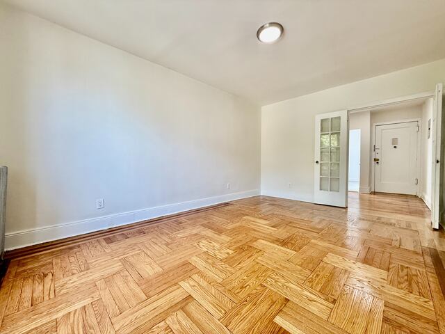 2-Bedroom at 1634 Crosby Avenue
