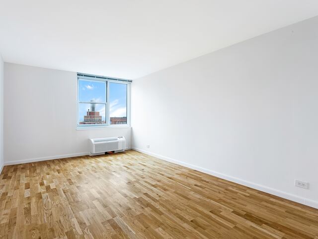 1-Bedroom at Gateway: 355 South End