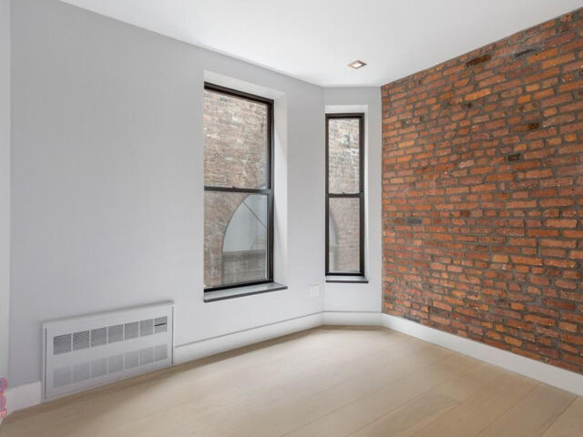 4-Bedroom at 141 Ridge Street