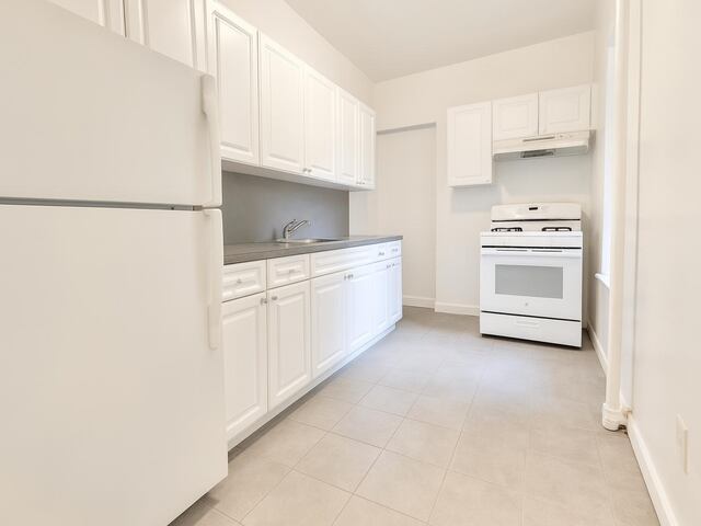 1-Bedroom at 105 Pinehurst Avenue