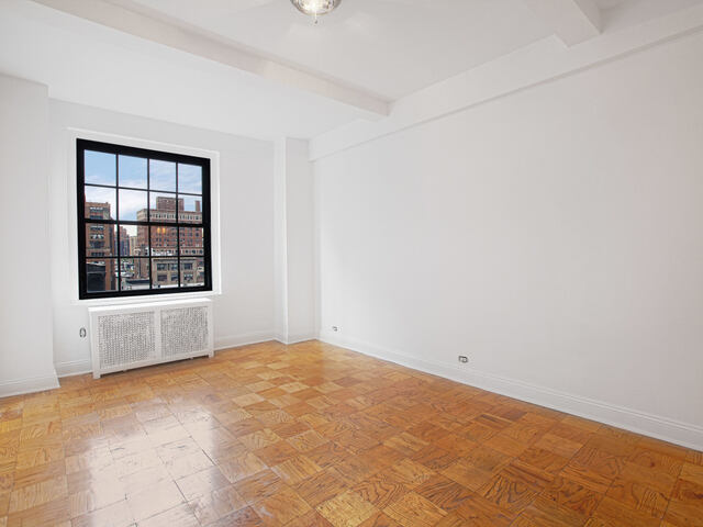 Studio at South Pierre (aka 160 West 71st)