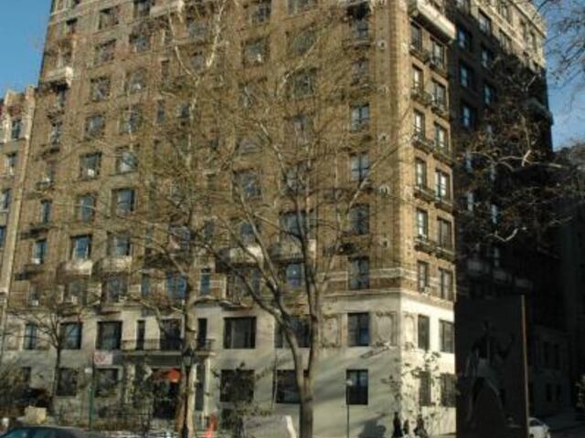 Studio at 323 West 4th Street