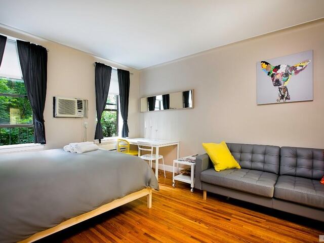 Studio at 328 East 74th Street