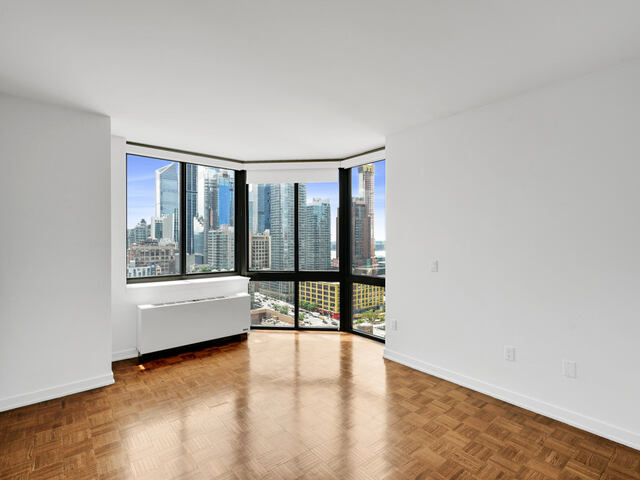 3-Bedroom at 420 West 42nd Street