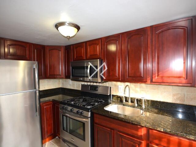 1-Bedroom at 382 Halsey Street