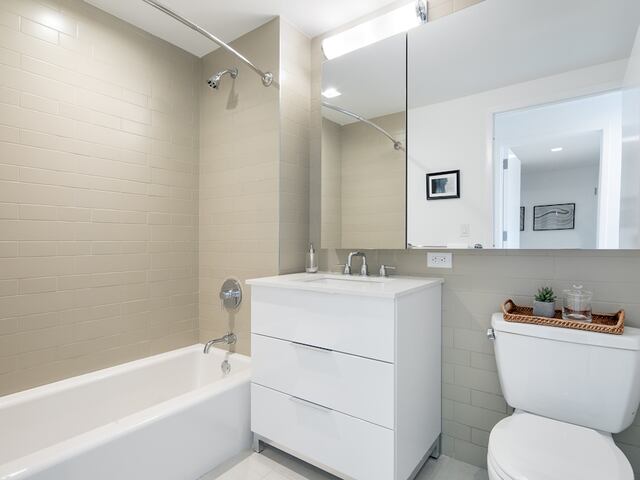 2-Bedroom at 535W43