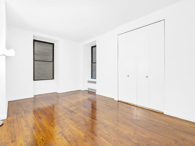 2-Bedroom at 121 Madison Avenue