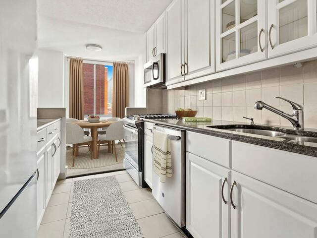 1-Bedroom at Kips Bay Court : 510 Second Ave