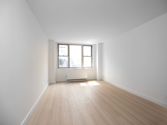 1-Bedroom at Murray Hill Manor