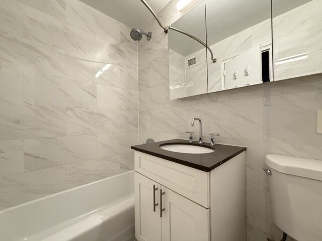 2-Bedroom at Yorkshire Towers