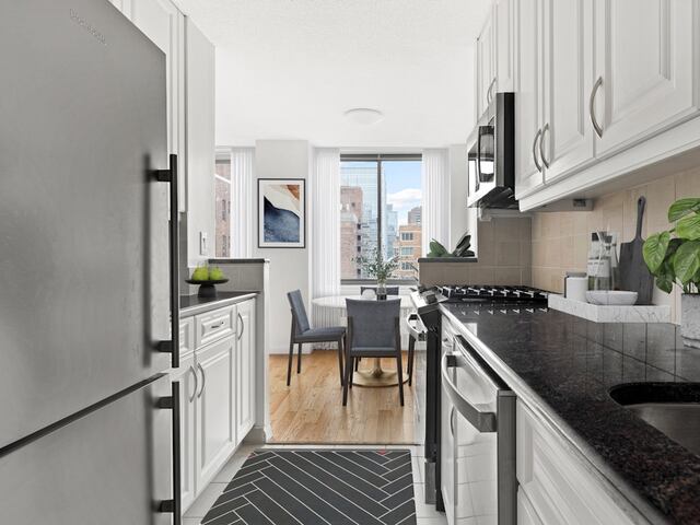 1-Bedroom at Kips Bay Court : 520 Second Ave
