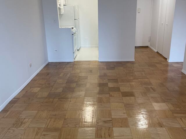 1-Bedroom at Wellesley