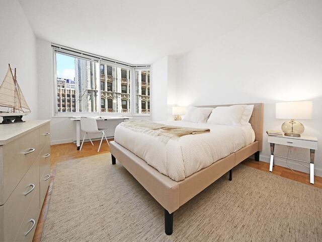 1-Bedroom at Barclay Tower