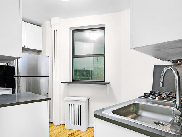 1-Bedroom at 414 West 49th Street