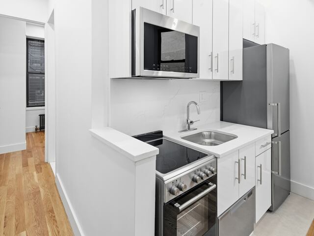 2-Bedroom at 9 Stanton Street