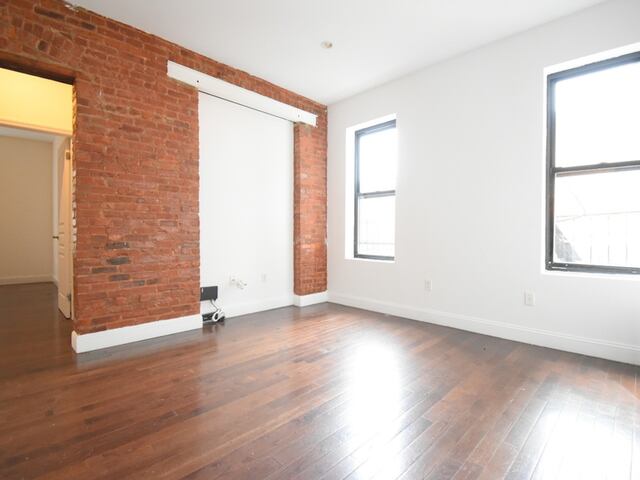 2-Bedroom at 3139 Broadway
