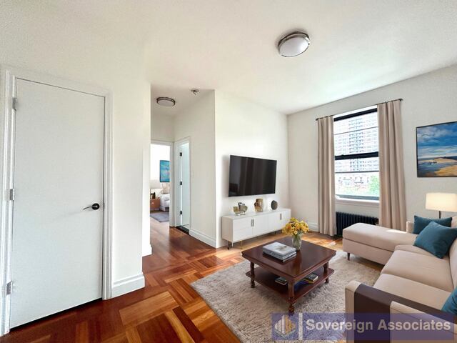 2-Bedroom at The Westbourne : 607 West 137th