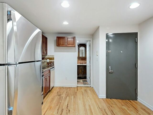 Studio at 126 East 7th Street