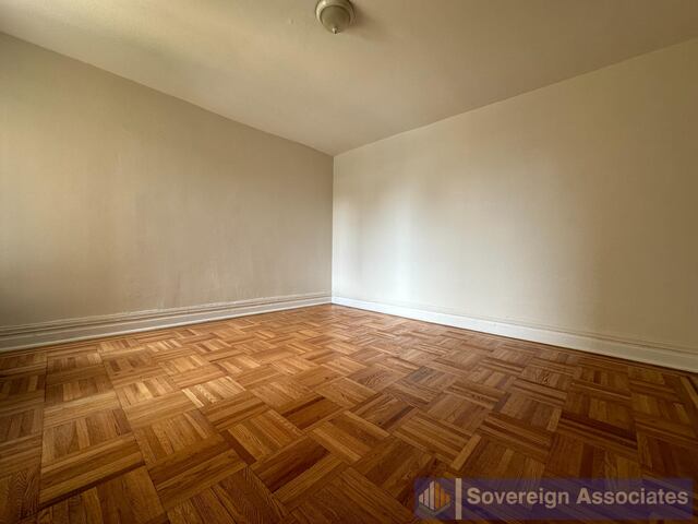 1-Bedroom at 1845 Hobart Avenue