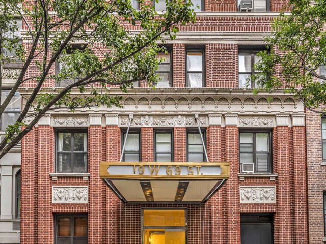 1-Bedroom at 19 West 69th Street