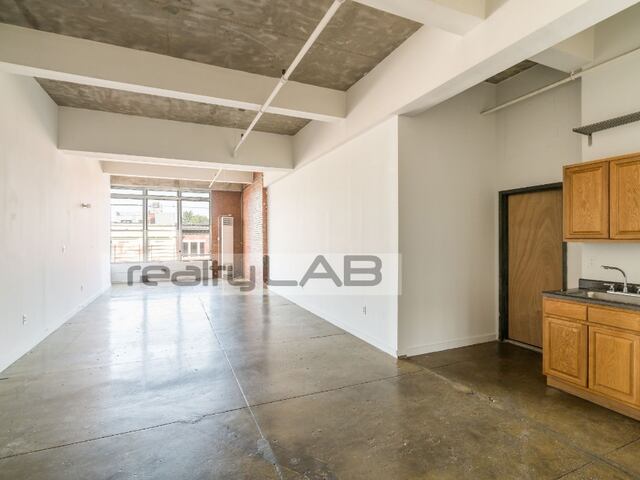 Studio at 1236 Atlantic Avenue