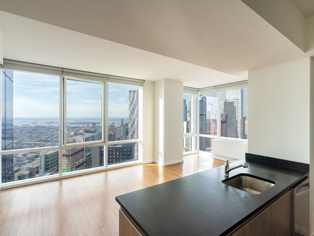 1-Bedroom at 66 Rockwell Place