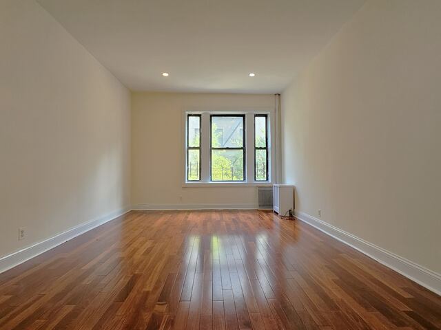 3-Bedroom at 280 Fort Washington Avenue