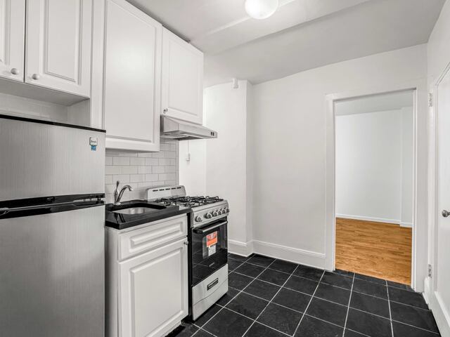 Studio at 433 West 21st Street