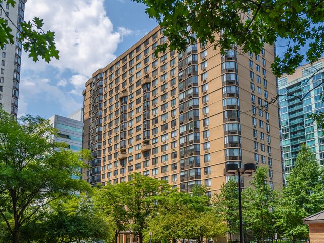 2-Bedroom at Newport: Waterside Square North