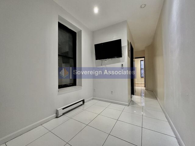 3-Bedroom at 932 Amsterdam Avenue