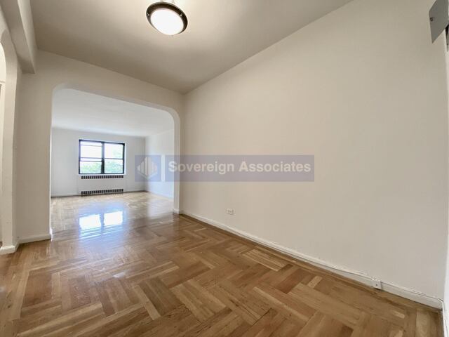 2-Bedroom at 700 Fort Washington Avenue