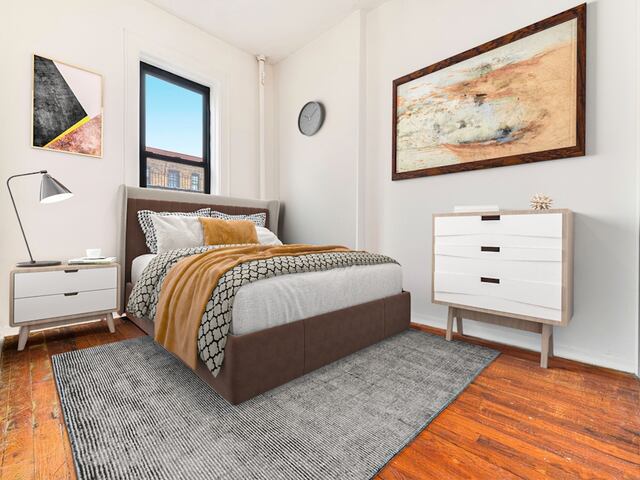 4-Bedroom at 3139 Broadway