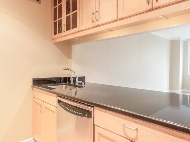 1-Bedroom at 30 Lincoln Plaza