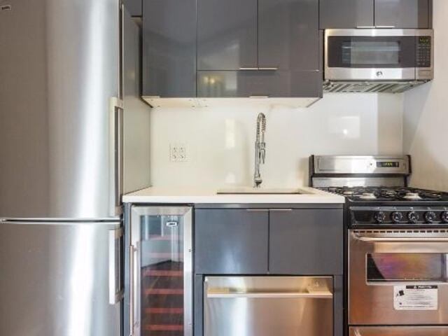 3-Bedroom at 1590 Lexington Avenue