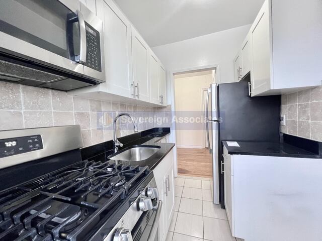 1-Bedroom at 20 Magaw Place