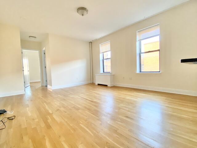 1-Bedroom at 105 Pinehurst Avenue