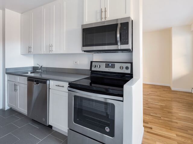 3-Bedroom at LeFrak City: Panama