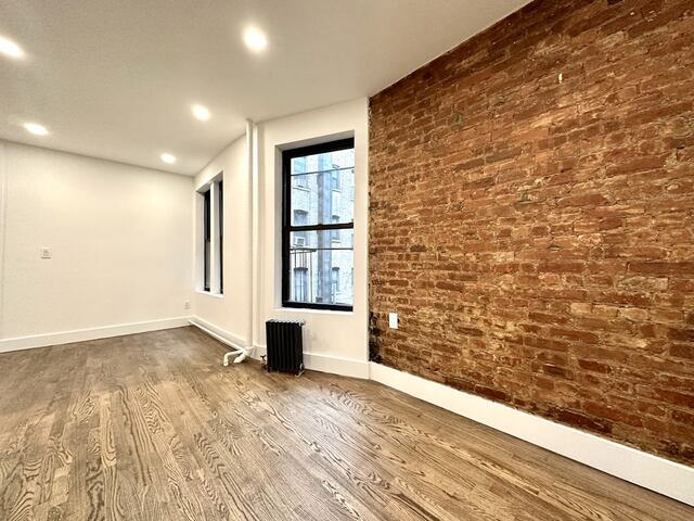 3-Bedroom at 3139 Broadway