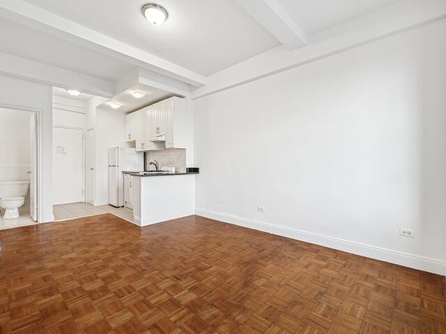 Studio at South Pierre (aka 160 West 71st)
